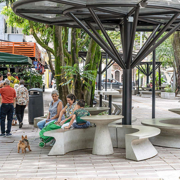 FUNGI | Mobiliario Urbano | Mesas Comedor en Concreto | Konkretus