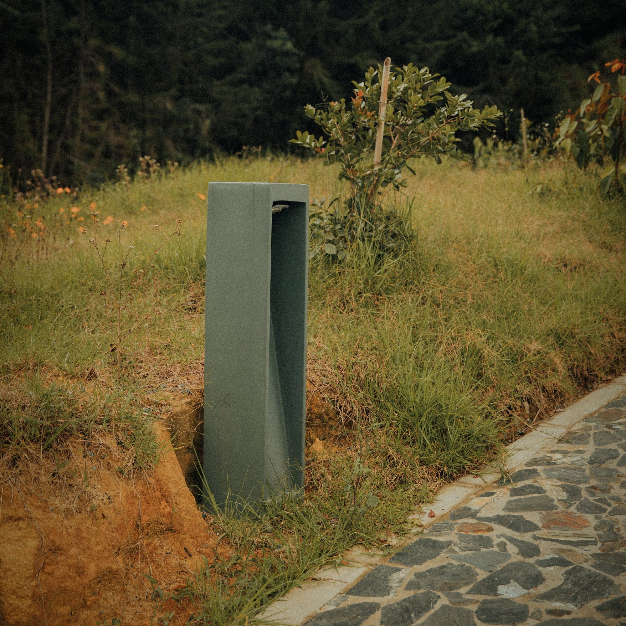 BOKA LIGHTING BOLLARD