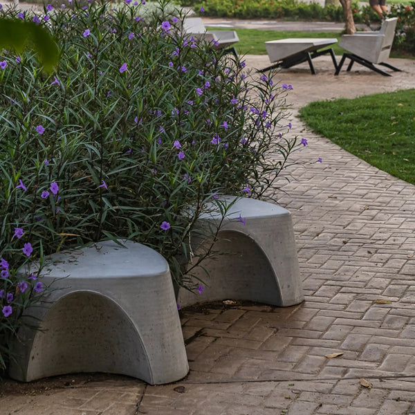 BORA STOOL - Konkretus