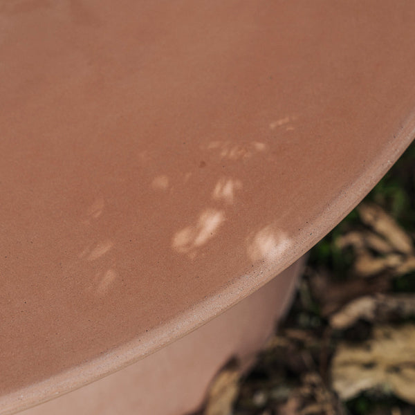 MEDIUM FUNGI BENCH / CONCRETE TABLE