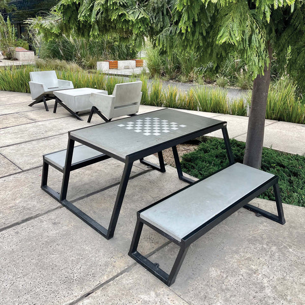 DOUBLE LIPPET TABLE - Konkretus