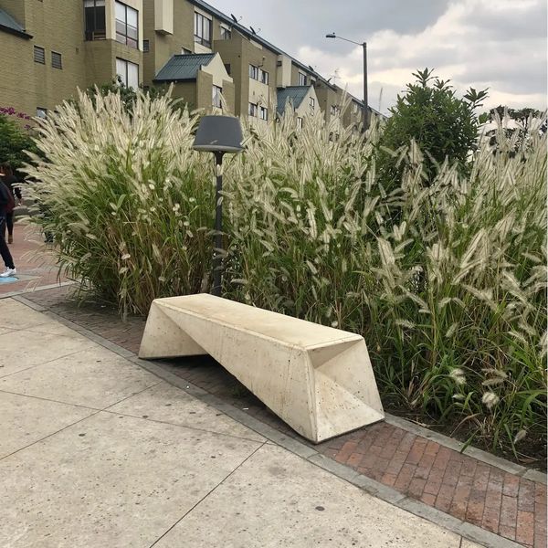 MC BENCH - Konkretus