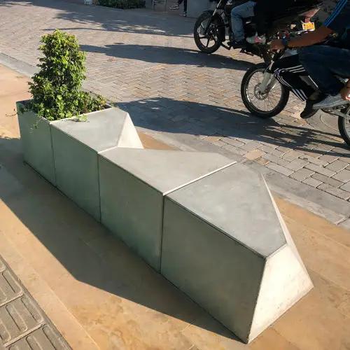 FALDEK STOOL - Konkretus